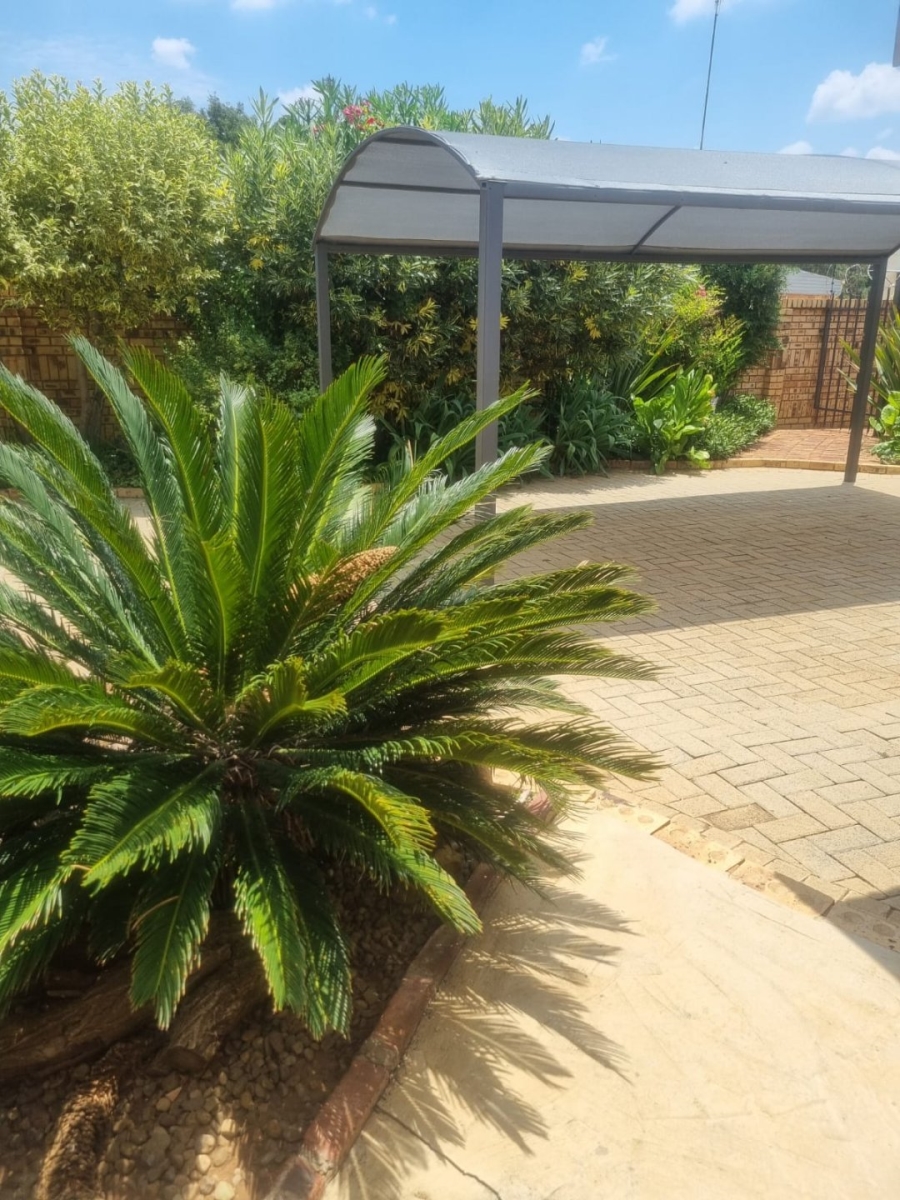 3 Bedroom Property for Sale in Wolmaransstad North West